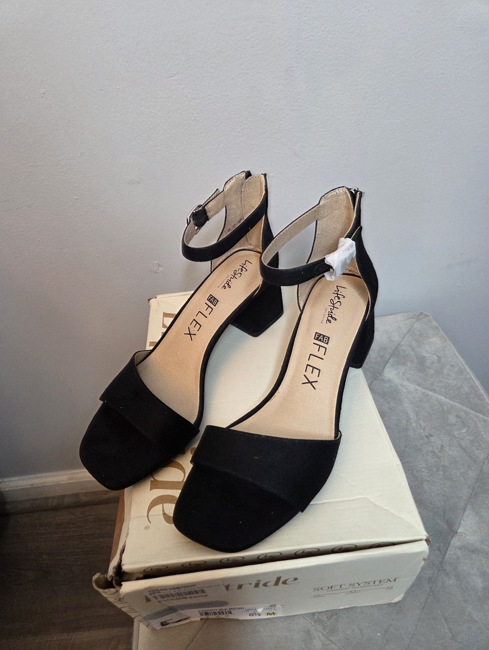 Life Stride Black Cassidy Ankle-Strap Block Heel Sandals, Size 8.5, NIB